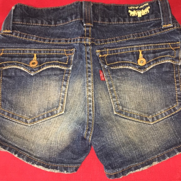 Levi's Pants - Levi’s slouch shorts size 7